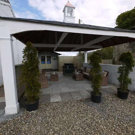 Panzió The Carriage At Beechpark House 4*