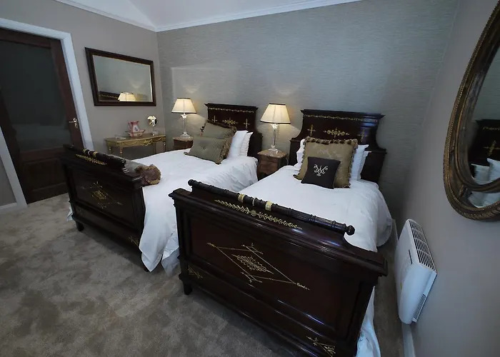 ベッド・アンド・ブレックファスト The Carriage At Beechpark House 4*