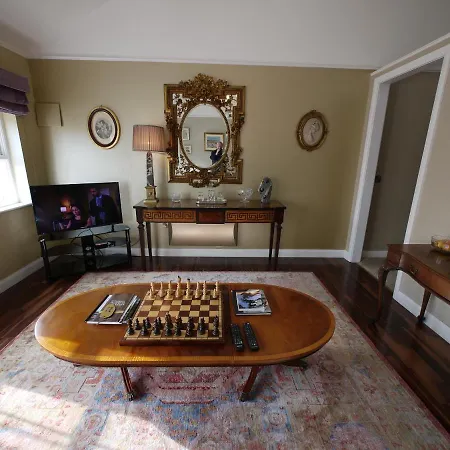 The Carriage At Beechpark House