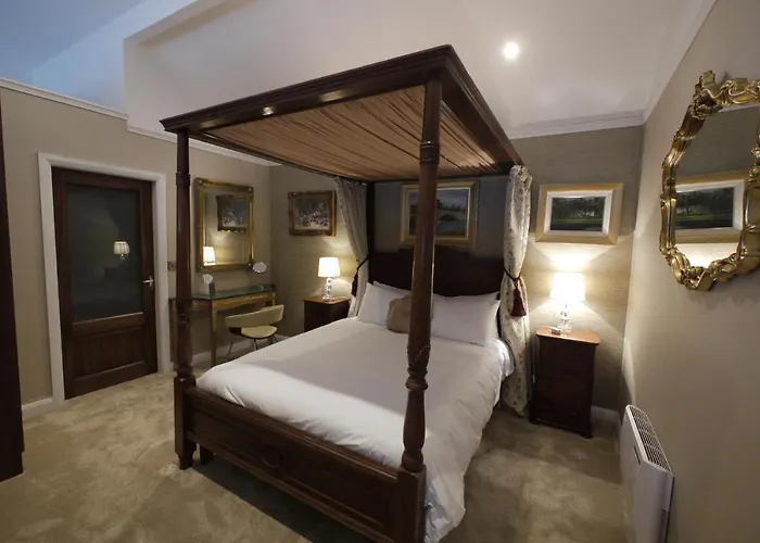 The Carriage At Beechpark House Frühstückspension