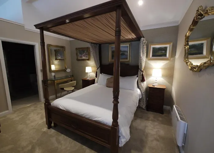 The Carriage At Beechpark House 4*