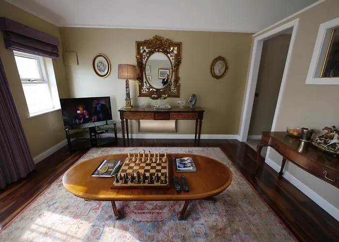 The Carriage At Beechpark House